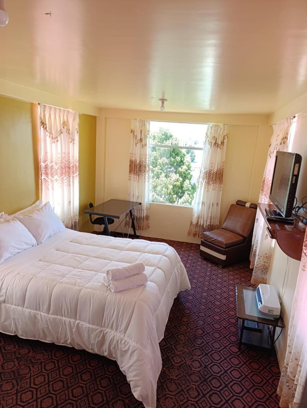 Hotel Summita Yunguyo Extérieur photo